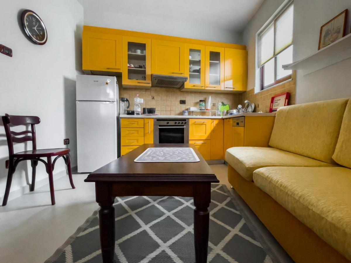 Kodra Bed & Breakfast *